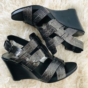 Donald J. Pliner Gaia Pewter Sandals Sz 8